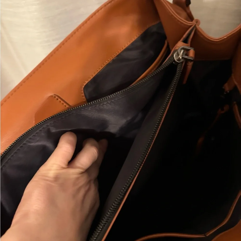 Fedon 1919 Leather Briefcase, flawless